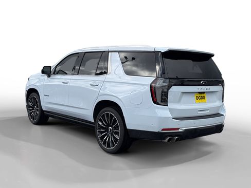 Used 2026 Chevrolet Tahoe High Country image 3