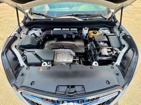 Used 2019 Buick Envision Essence FWD image 21