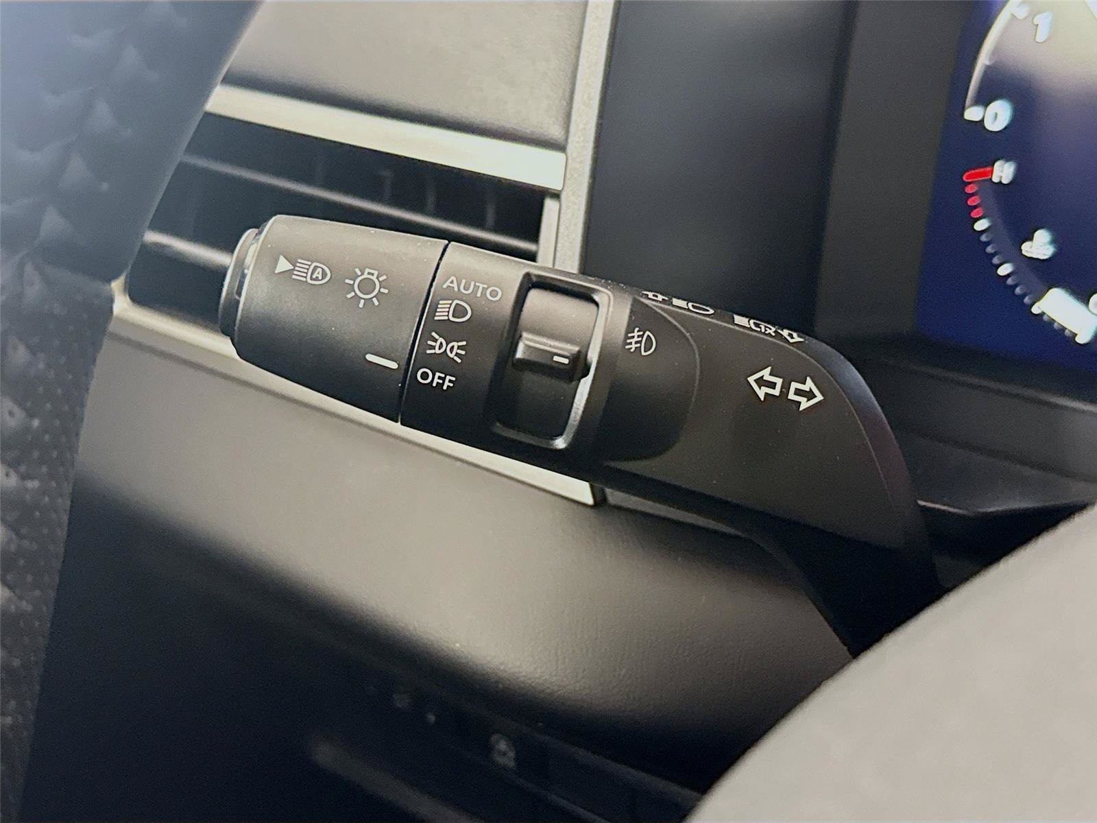 New 2026 Mitsubishi Outlander SE FWD image 5