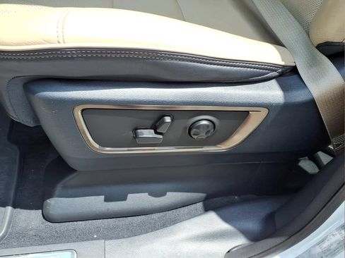 Used 2021 RAM 1500 Limited AWD/4WD image 17