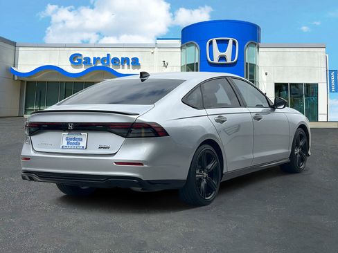 Used 2025 Honda Accord Sport image 6
