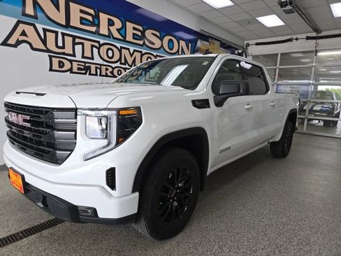 Used 2026 GMC Sierra 1500 Elevation AWD/4WD image 1