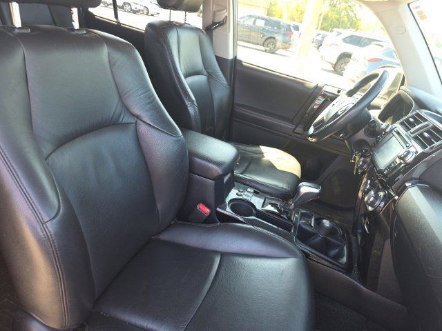 Used 2017 Toyota 4Runner TRD Off-Road AWD/4WD image 13