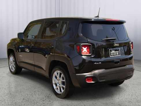 Used 2023 Jeep Renegade Latitude AWD/4WD image 21
