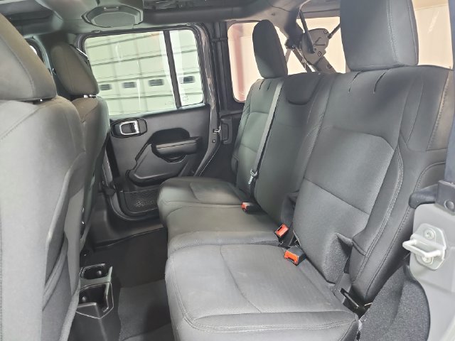 Used 2022 Jeep Wrangler Unlimited Sport AWD/4WD image 32
