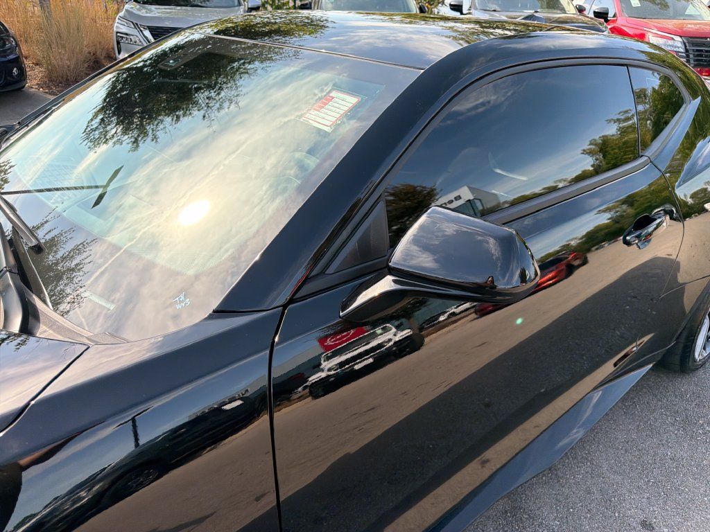 Used 2022 Chevrolet Camaro ZL1 RWD image 36