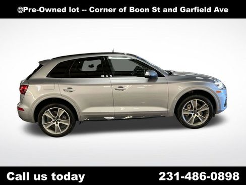 Used 2020 Audi Q5 2.0T Premium Plus w/ Premium Plus Package AWD/4WD image 6