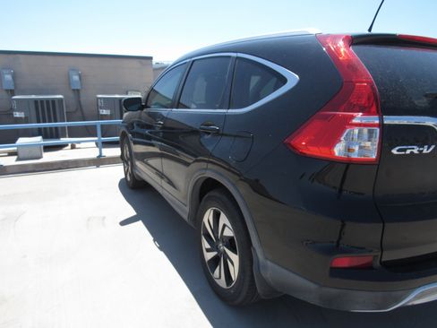 Used 2015 Honda CR-V Touring image 4