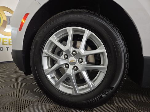Certified 2023 Chevrolet Equinox LS w/ Driver Confidence II Package image 32
