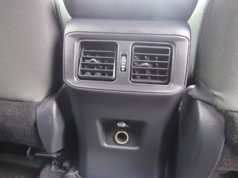 Used 2025 Toyota RAV4 LE image 36