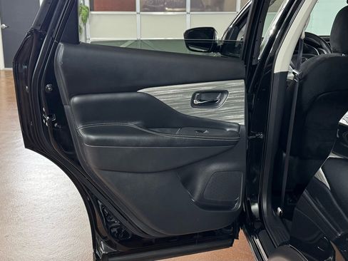 Used 2017 Nissan Murano SV image 29