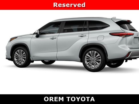 New 2026 Toyota Highlander Platinum AWD/4WD image 5