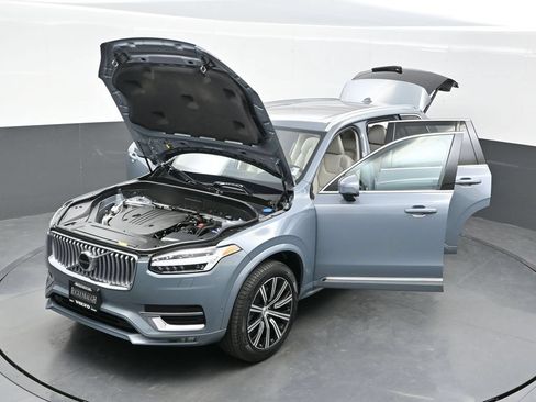 Used 2023 Volvo XC90 B5 Plus w/ Protection Package Premier AWD/4WD image 45