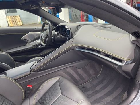 Used 2024 Chevrolet Corvette Stingray Premium Cpe w/ Z51 Performance Package image 22