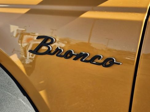 Used 2021 Ford Bronco Wildtrak image 31