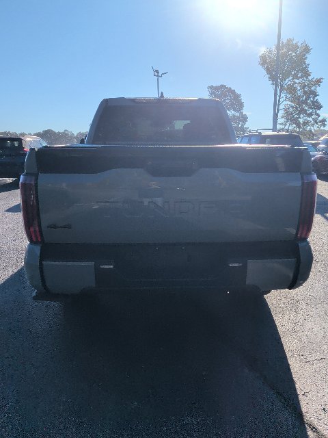 Used 2024 Toyota Tundra Platinum w/ TRD Off-Road Package AWD/4WD image 10