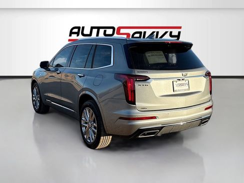 Used 2024 Cadillac XT6 Premium Luxury w/ LPO, Floor Liner Package AWD/4WD image 5