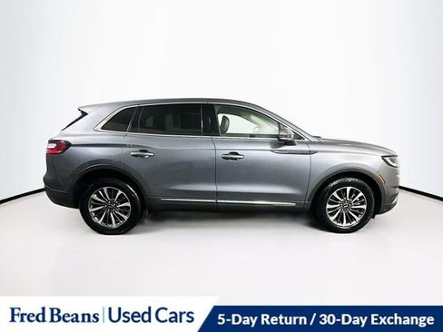 Used 2022 Lincoln Nautilus AWD w/ Premium Package image 9