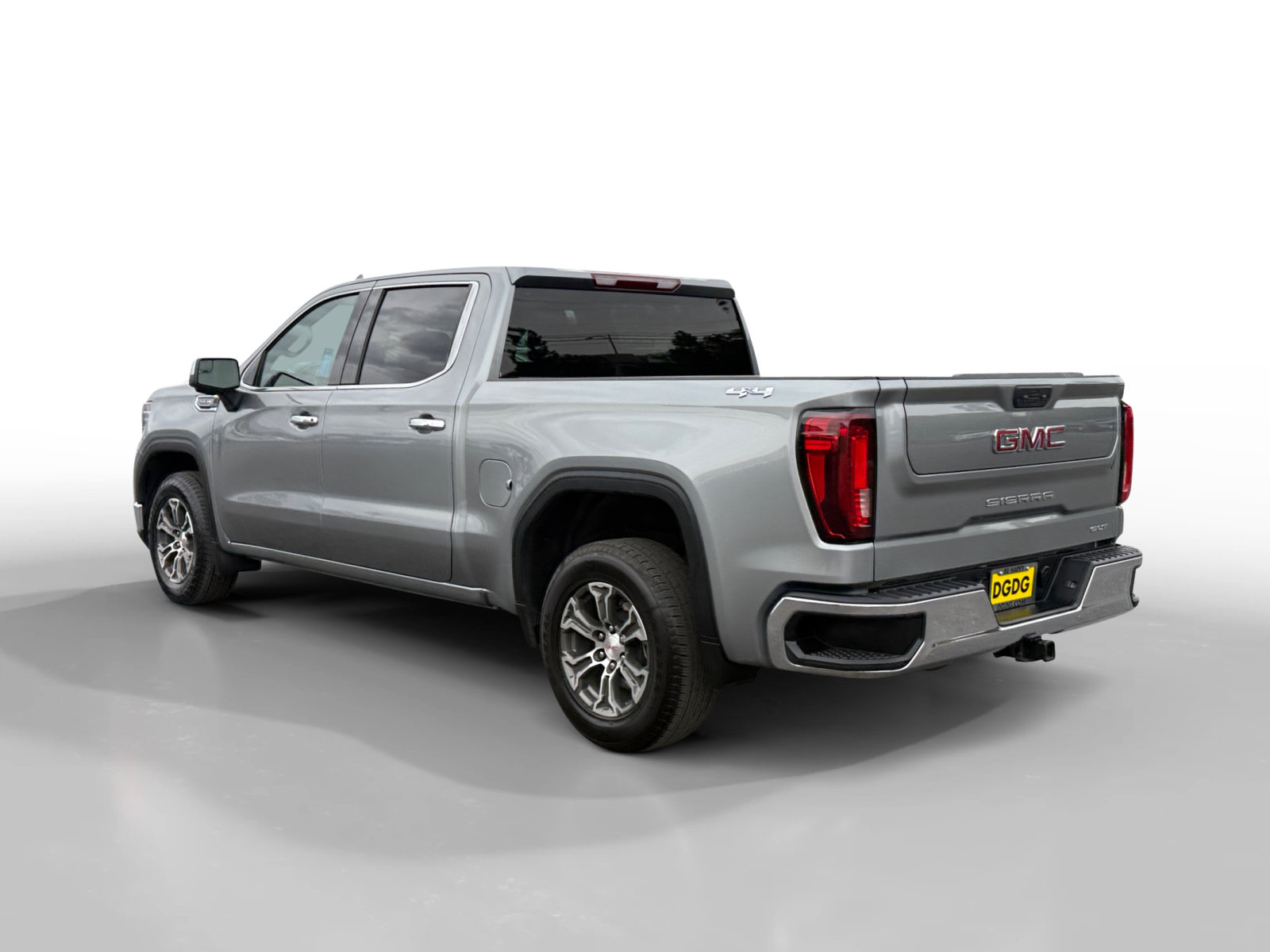 Used 2025 GMC Sierra 1500 SLT AWD/4WD image 3