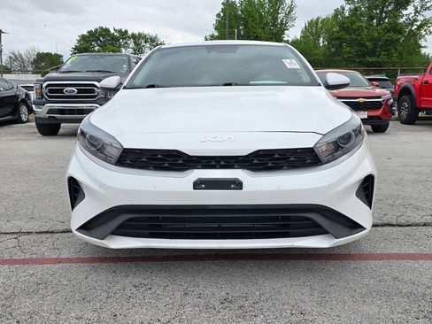 Used 2024 Kia Forte LXS FWD image 2