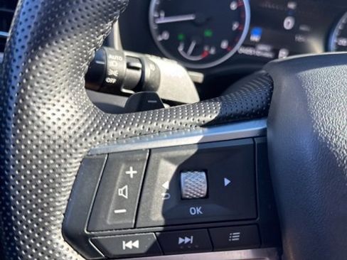 Used 2022 Mitsubishi Outlander SE image 42