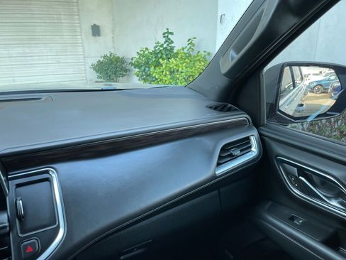 Used 2023 Chevrolet Tahoe LT w/ Luxury Package image 39