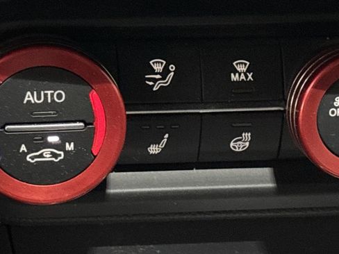 Used 2020 Alfa Romeo Stelvio Sport w/ Quick Order Package 22J Sport image 18