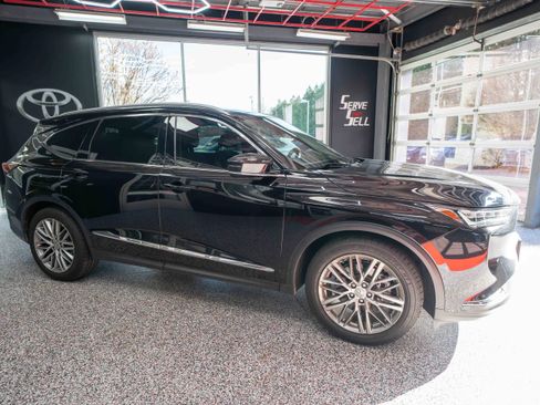 Used 2022 Acura MDX SH-AWD w/ Advance Package image 5