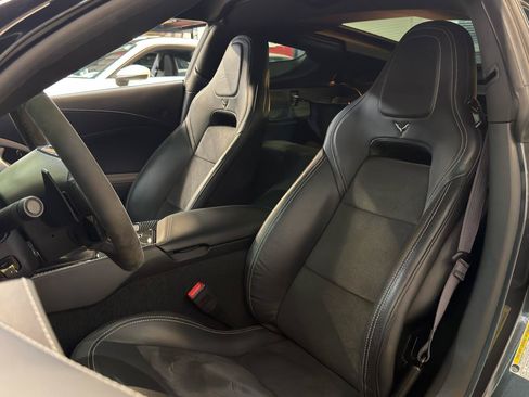 Used 2017 Chevrolet Corvette Z06 RWD image 16