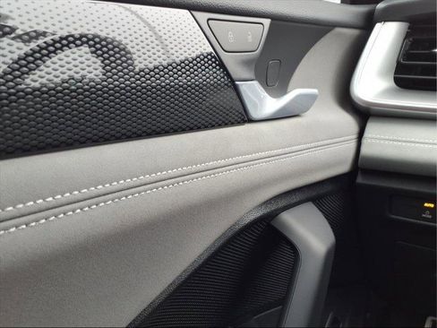 New 2026 Volkswagen Tiguan SE R-Line image 25