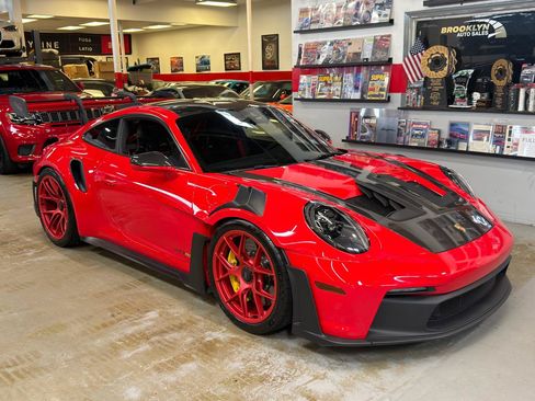 Used 2025 Porsche 911 GT3 RS RWD image 4
