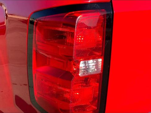 Used 2018 Chevrolet Silverado 1500 LT image 27