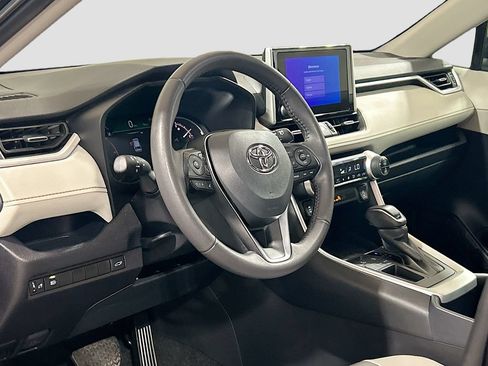 Used 2025 Toyota RAV4 XLE Premium FWD image 7