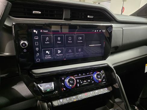 New 2026 GMC Sierra 2500 AT4X w/ LPO, Black Badging Package image 19