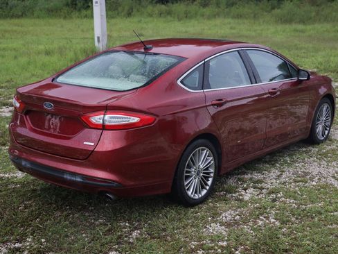 Used 2013 Ford Fusion SE FWD image 11