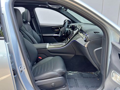 Used 2025 Mercedes-Benz GLC 350e 4MATIC w/ AMG Line image 16