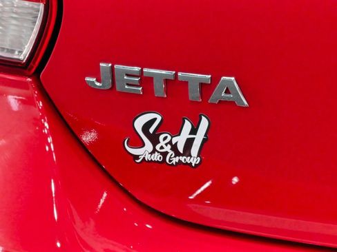 Used 2013 Volkswagen Jetta TDI FWD image 34