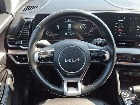 Used 2023 Kia Sportage EX AWD/4WD image 11