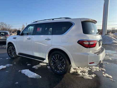 Certified 2024 Nissan Armada Platinum w/ Captain's Chairs Package image 5