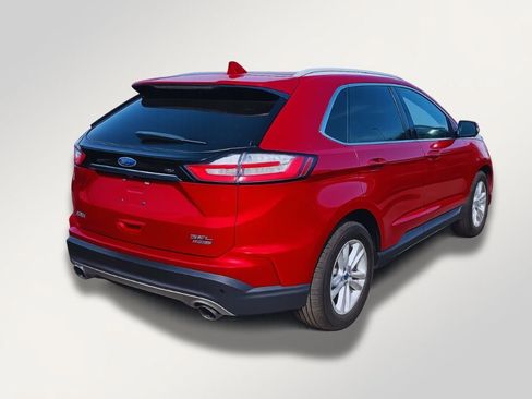 Used 2020 Ford Edge SEL w/ Convenience Package image 4