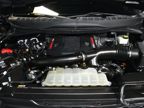 Used 2022 Ford F150 Raptor w/ Raptor 37 Performance Package AWD/4WD image 93