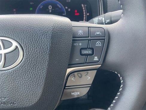 Used 2026 Toyota Camry SE image 20