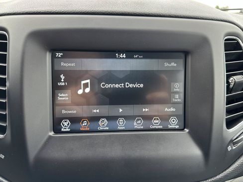 Used 2018 Jeep Compass Latitude w/ Popular Equipment Group FWD image 66