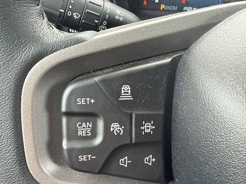 Used 2025 Ford Bronco Badlands AWD/4WD image 19