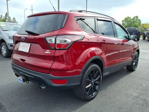 Used 2017 Ford Escape SE w/ SE Sport Appearance Package AWD/4WD image 6