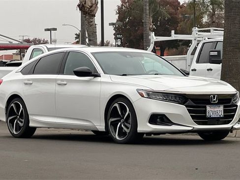 Used 2022 Honda Accord Sport image 2