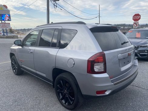Used 2017 Jeep Compass 75th Anniversary w/ Power Value Group FWD image 7