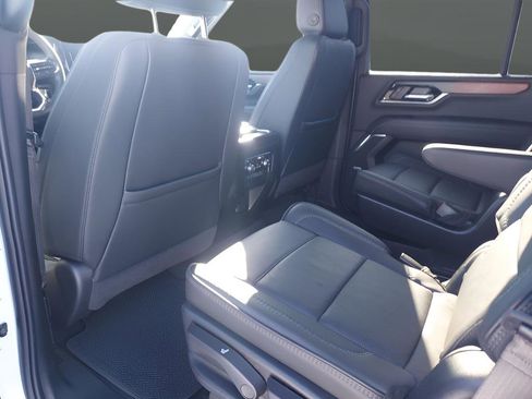 Used 2025 GMC Yukon Denali image 19
