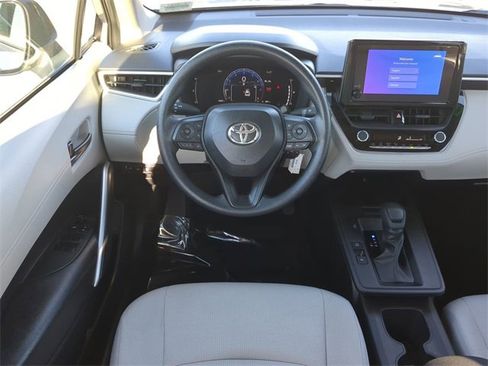 Certified 2026 Toyota Corolla Cross L image 16