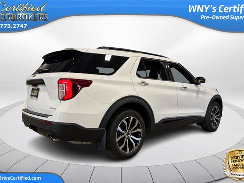 Used 2022 Ford Explorer ST-Line w/ Class IV Trailer Tow Package AWD/4WD image 7